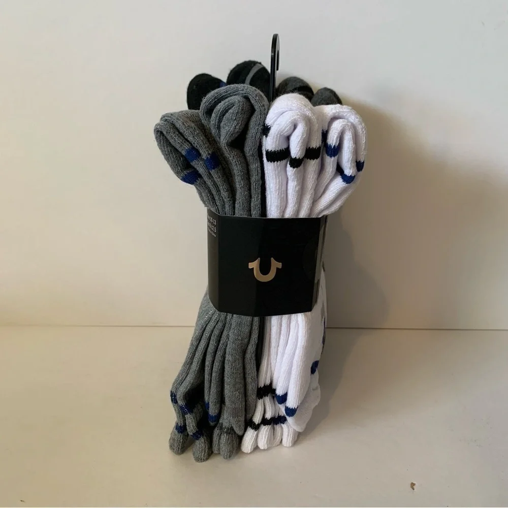 NWT. TRUE RELIGION Men’s 8 Pack Crew Socks